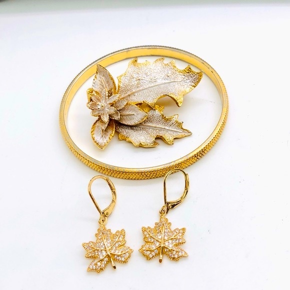 Vintage Leaf Earrings Bracelet & Monet Bangle - Picture 4 of 8
